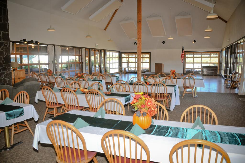 Bend-Sunriver Camping Resort Two-Bedroom Cabin 5 ภายนอก รูปภาพ