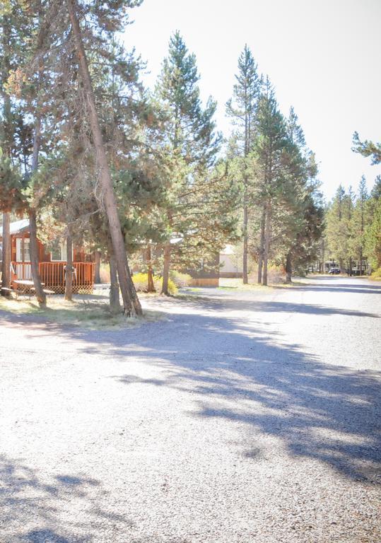 Bend-Sunriver Camping Resort Two-Bedroom Cabin 5 ภายนอก รูปภาพ
